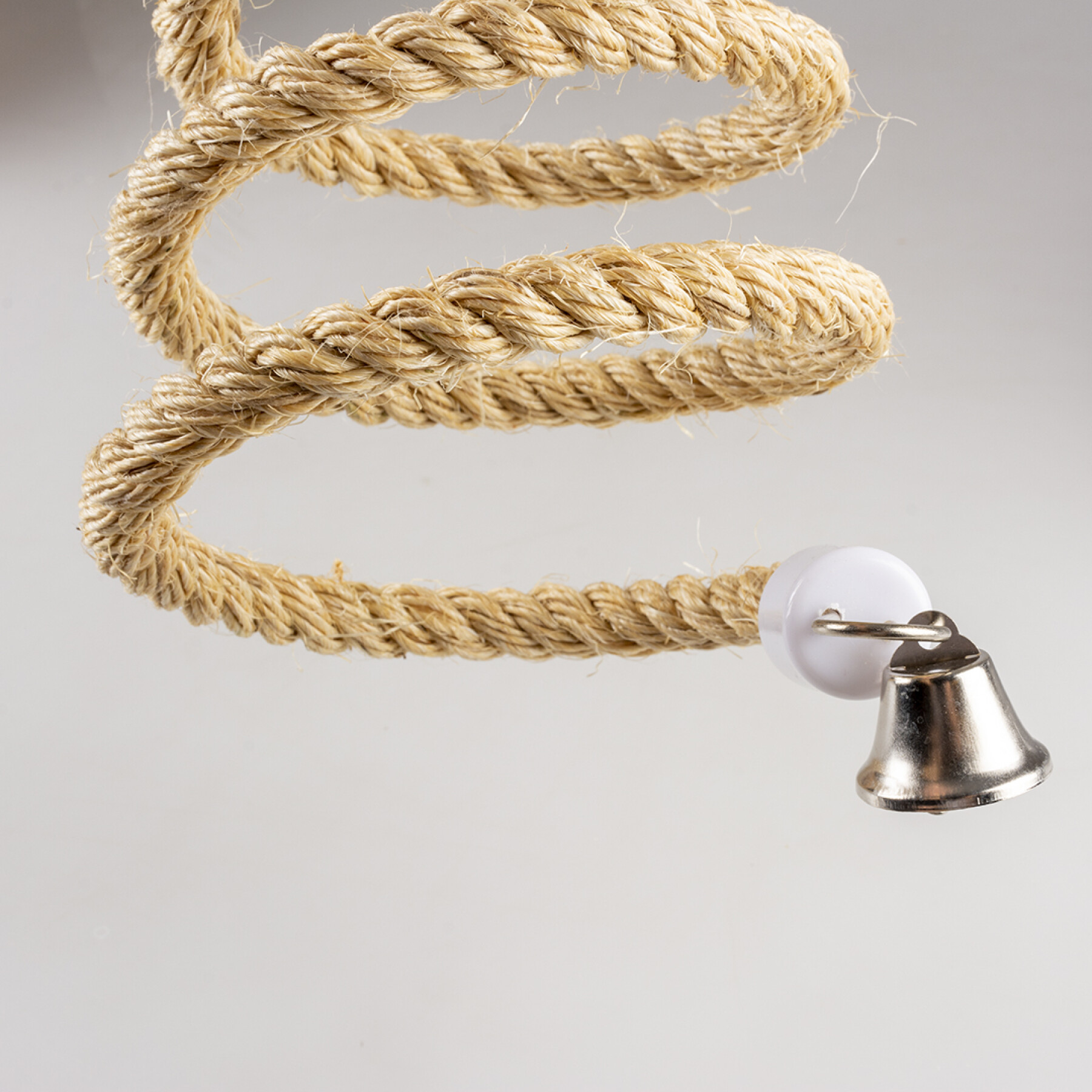 Corda a spirale per giocattolo per uccelli in sisal con campanellino Duvoplus
